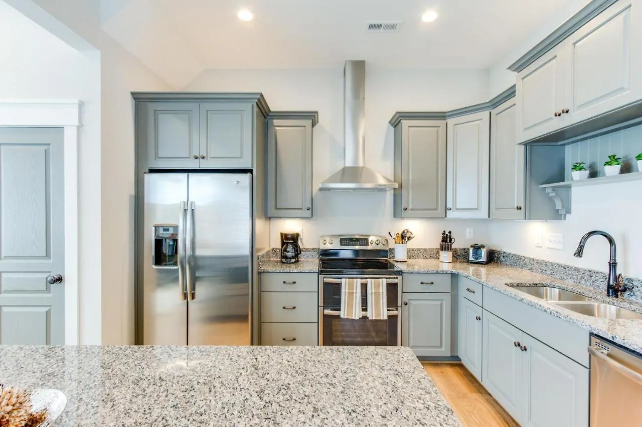404A The Hilltop House Virginia Beach 0*,  United States
